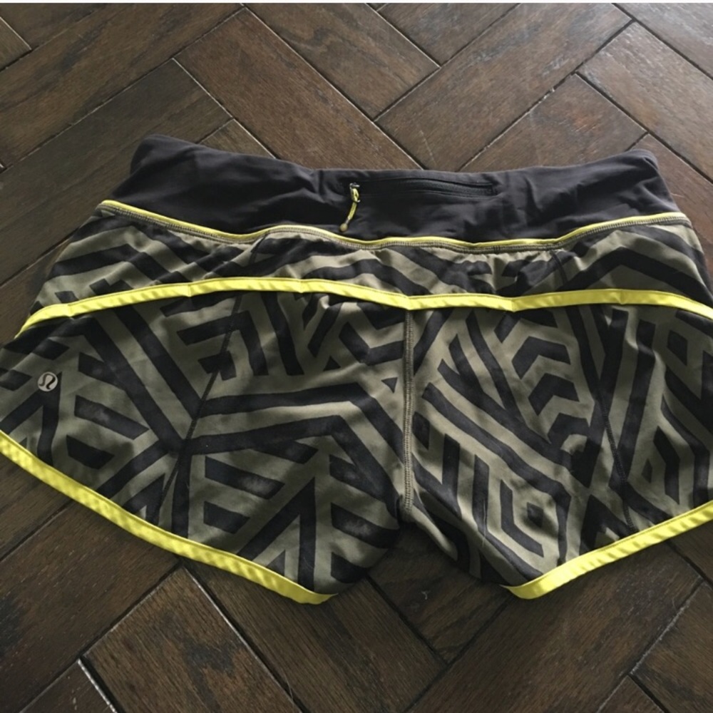 Lululemon short